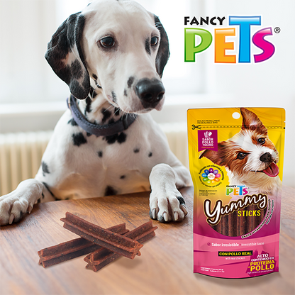 Yummy Sticks Premio para Perro Adulto Sabor Pollo y Tocino 60 g 3 Pz